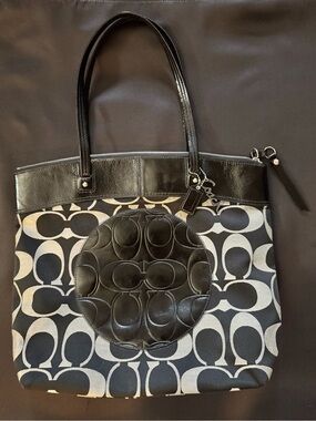 Coach Laura Signature Tote Bag